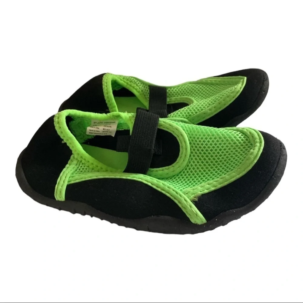 Wonder Nation Water Slip on Shoes Sz 9-10